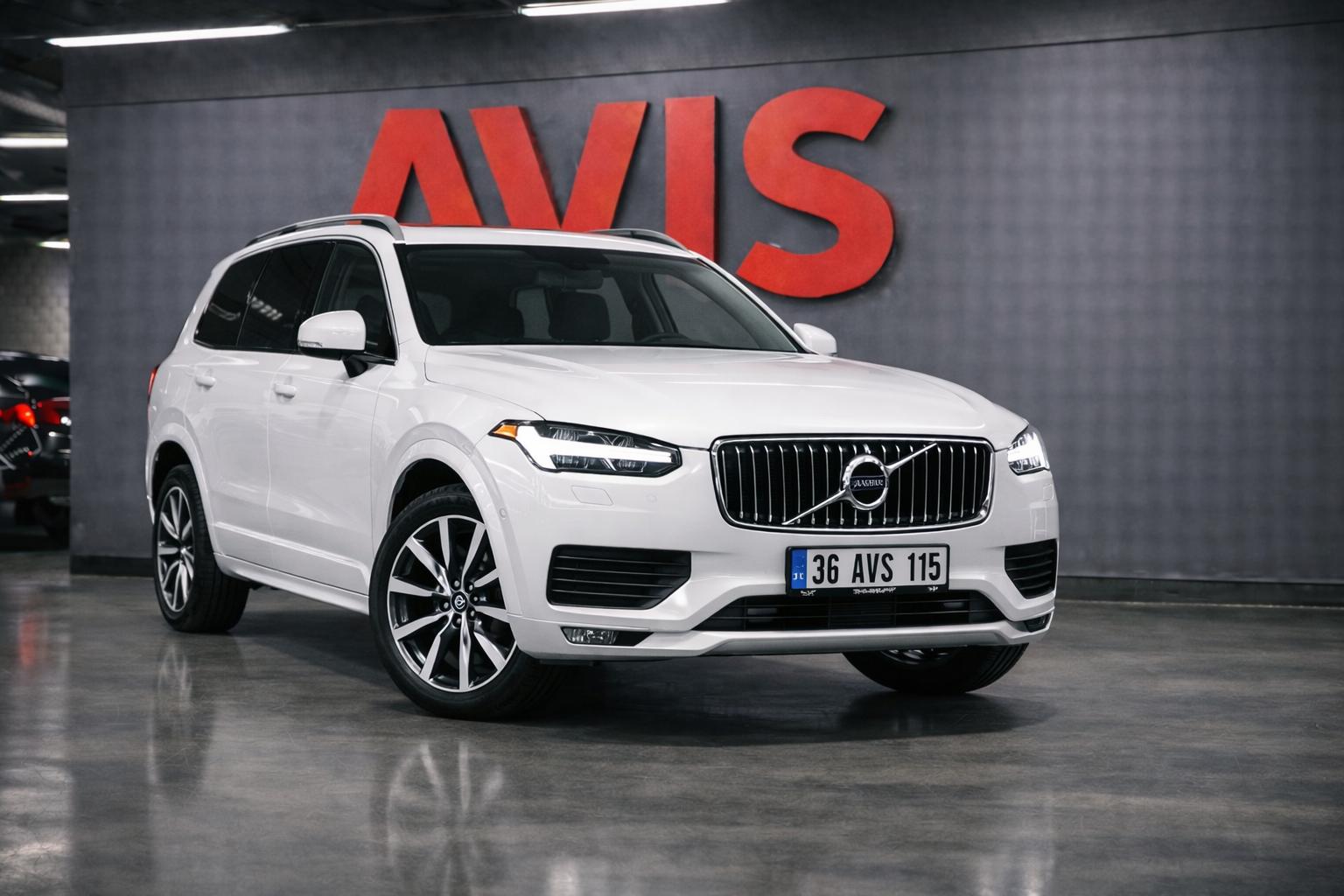 VOLVO XC90